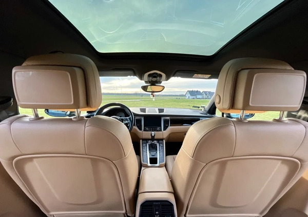 Porsche Macan cena 157800 przebieg: 114000, rok produkcji 2016 z Niemodlin małe 704
